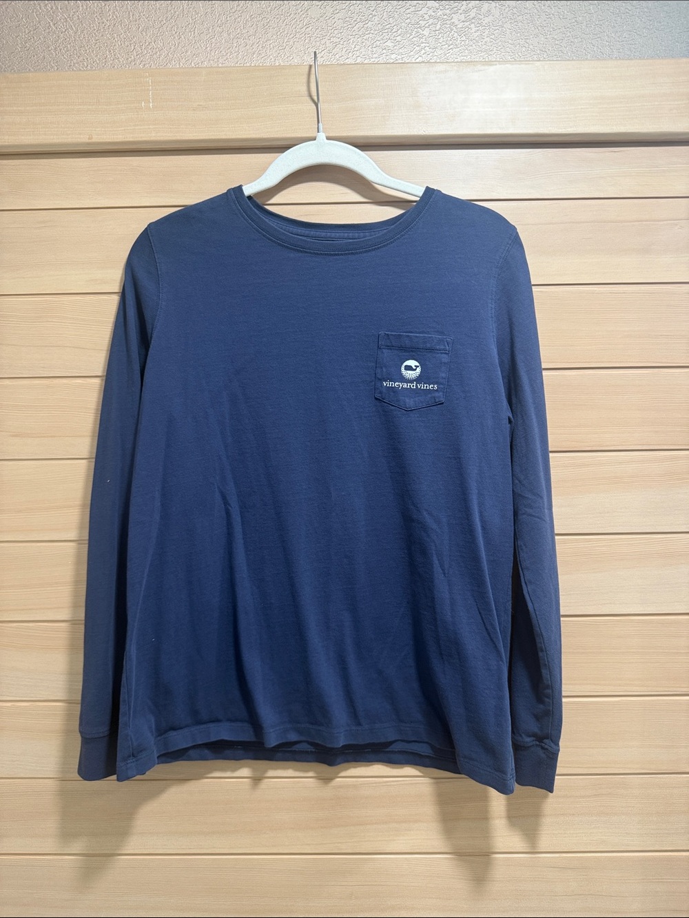 Vineyard Vines women’s Navy Long-Sleeve Golf Pocket Tee